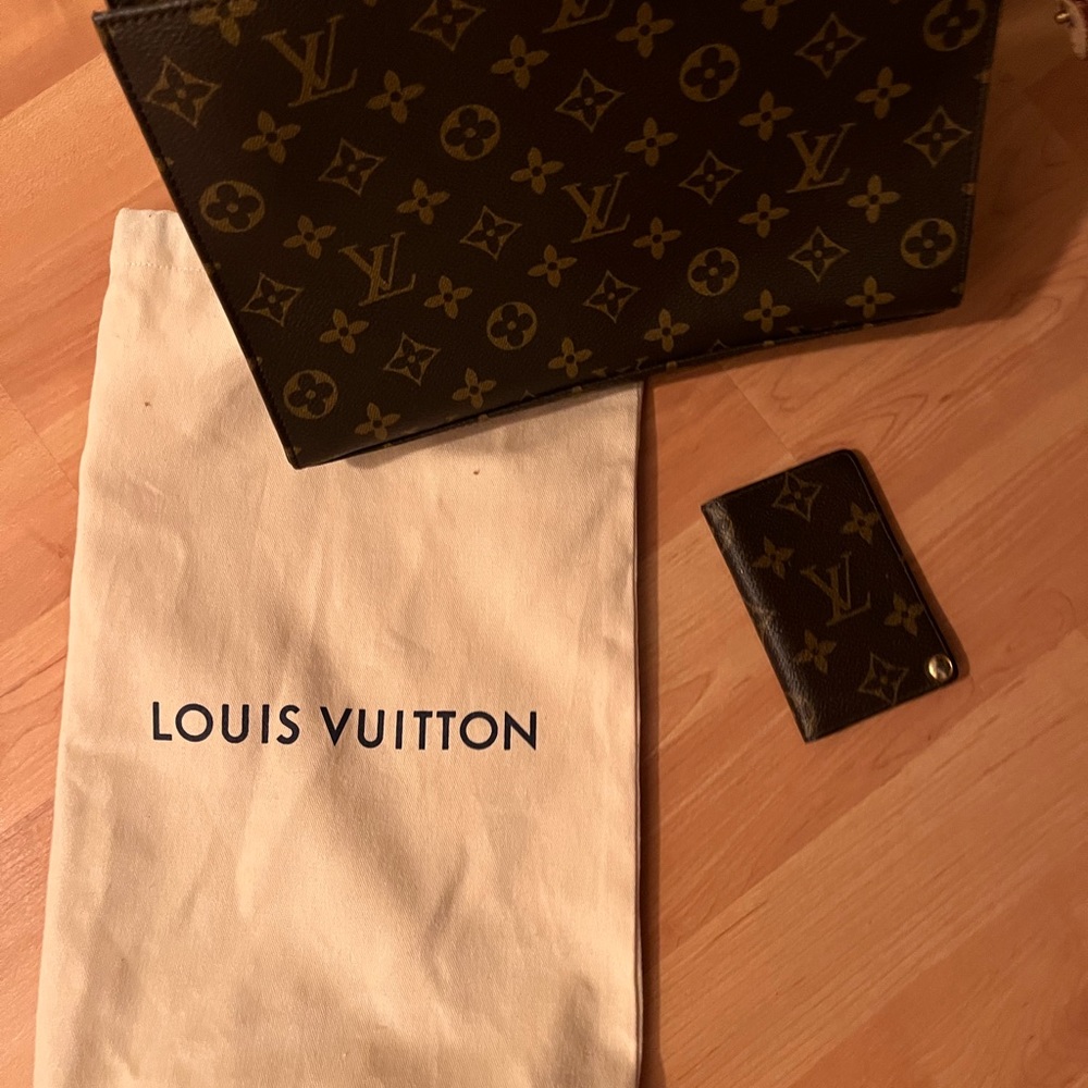 •Louis Vuitton 2019 Monogram Toilette AND LV Canvas pocket/organizer wallet - Picture 2 of 16